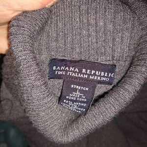 Banana Republic Cropped Turtle Neck